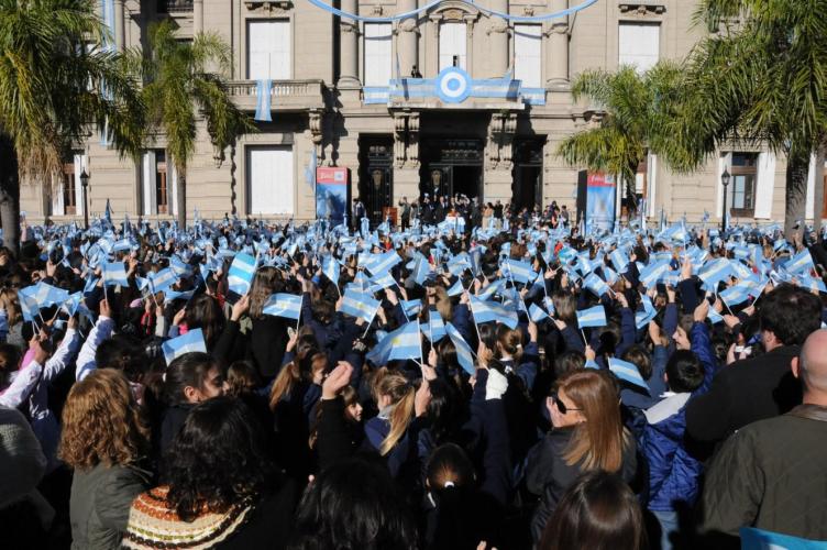 Más de 15 mil alumnos prometerán lealtad a la Bandera