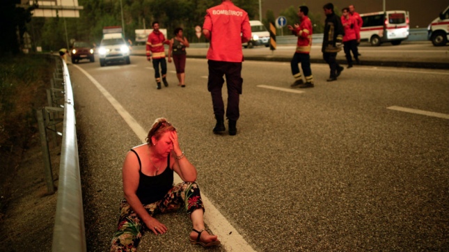 Llega a 62 el número de muertos por incendio forestal en Portugal