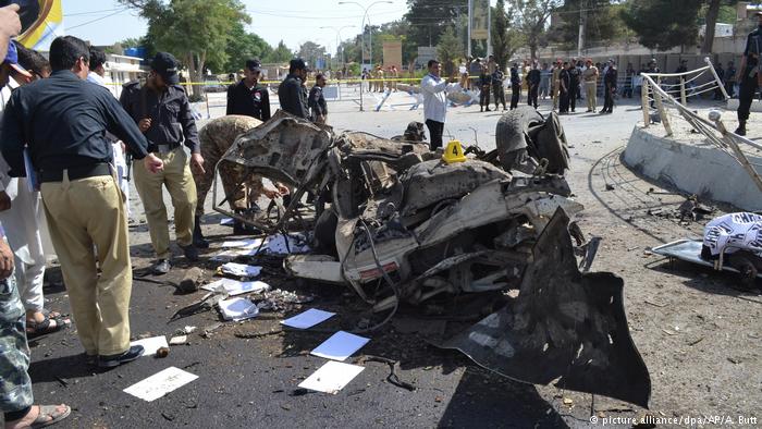 Un atentado con bomba en Pakistán deja al menos nueve muertos