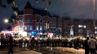 Londres: Seis policías heridos en una protesta