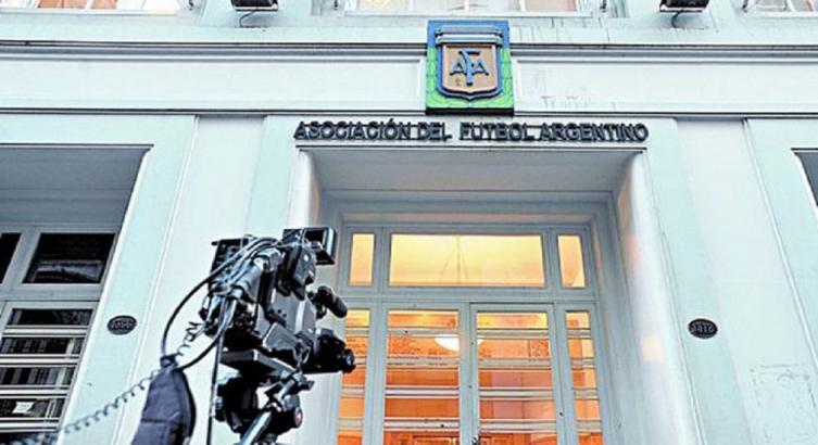 ¿CÓMO SE REPARTIRÁ LA PLATA DE LA TELEVISACIÓN EN LA SÚPERLIGA?