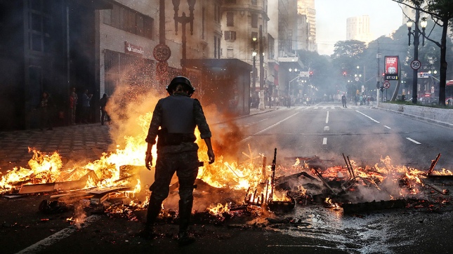 Comenzó la segunda huelga general contra Temer con corte de calles y protestas