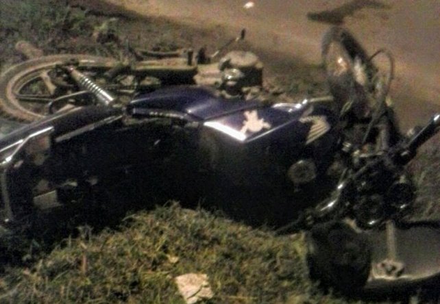 Falleció un motociclista embestido por un camión