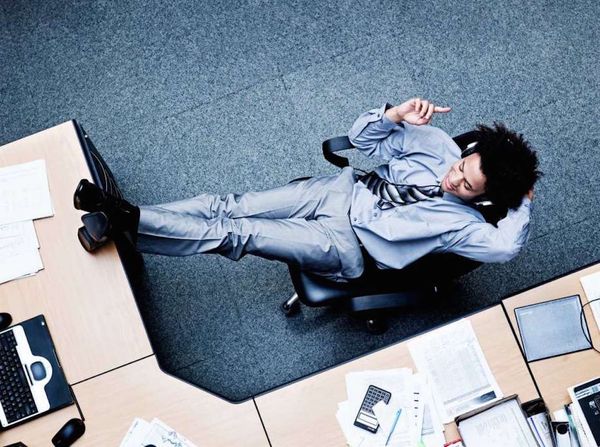 ¿Cuál es la mejor música para que los empleados trabajen en armonía?