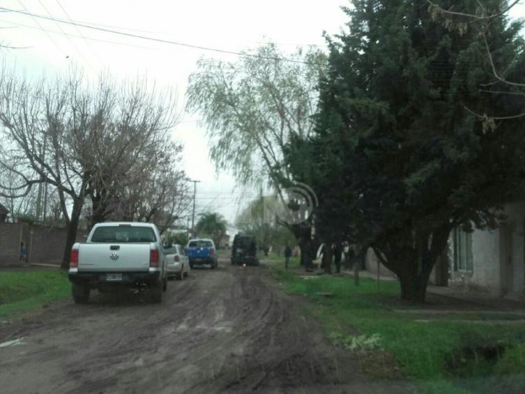 Lo mató y enterró en el patio de su casa