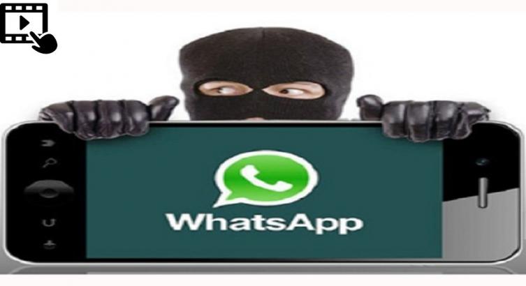 Cómo evitar que espíen tus conversaciones de WhatsApp (video)