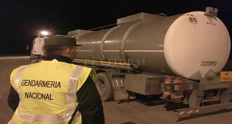 Decomisaron más de 28 toneladas de ácido sulfúrico