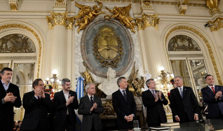 Asumieron los nuevos ministros de Educación y de Defensa