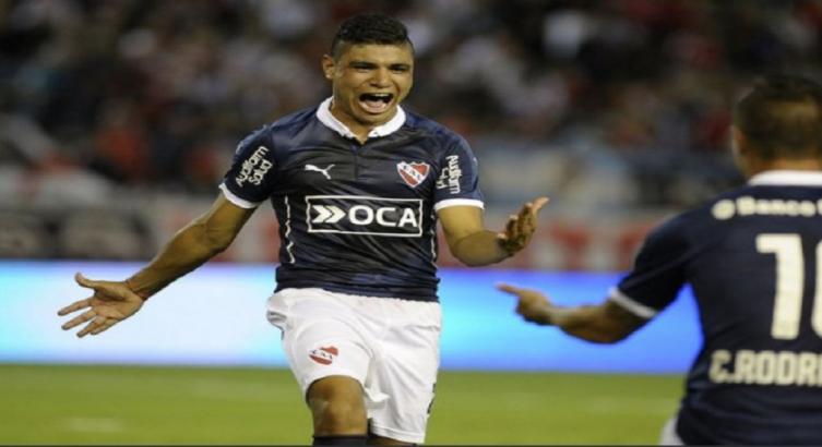 AQUINO RESCINDIRÁ SU CONTRATO EN EL ROJO Y LLEGARÍA A UNIÓN