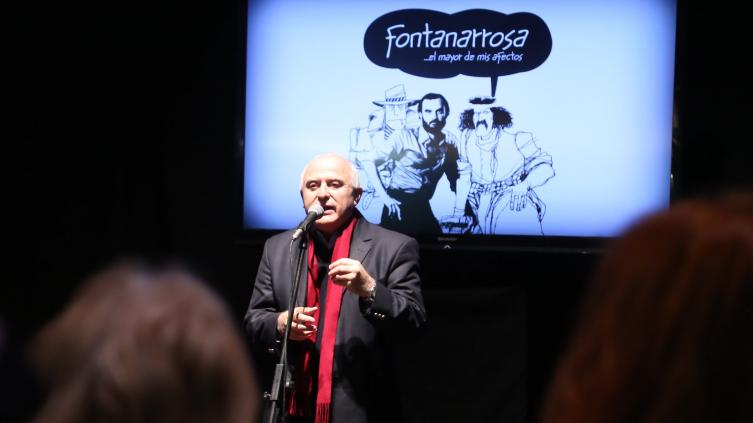 Inauguró la muestra 