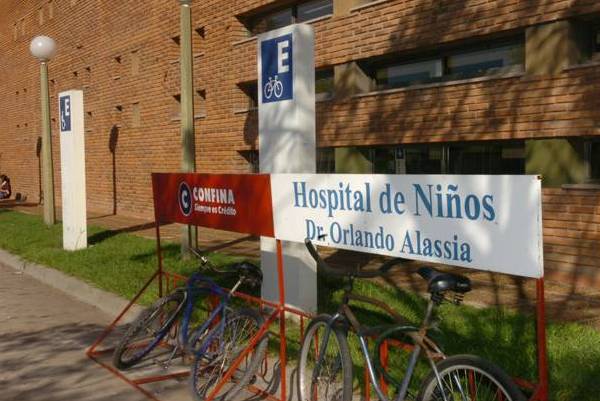 Inauguraron la nueva sala de espera del Hospital de Niños 