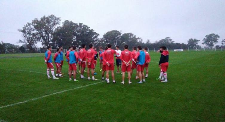MADELÓN CONFIRMÓ EL EQUIPO PARA EL DEBUT EN COPA SANTA FE