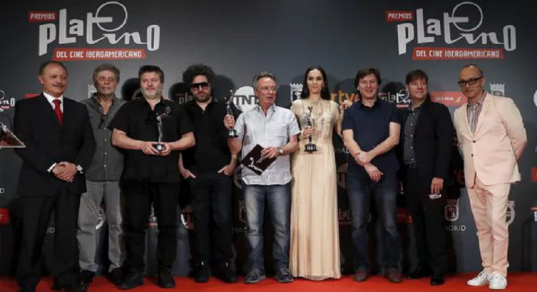 OSCAR MARTÍNEZ Y OREIRO GANARON LOS PREMIOS PLATINO DEL PÚBLICO
