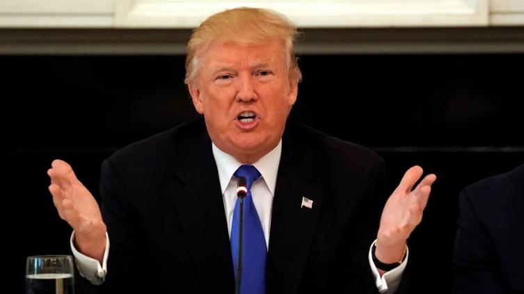 Donald Trump acusó al Times de frustrar su ataque al líder de ISIS