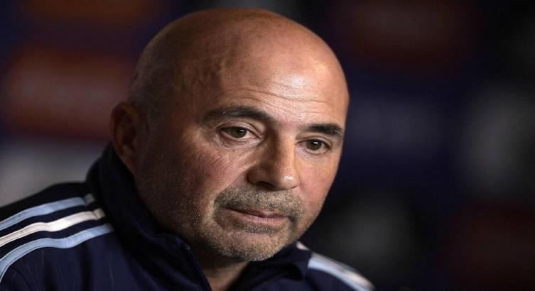 SAMPAOLI ATENDERÁ A LA PRENSA Y LUEGO VIAJARÁ A EUROPA 