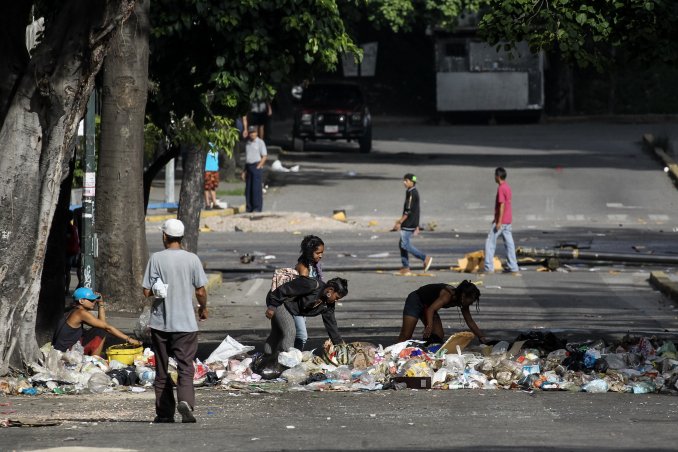 Ya son 104 los muertos por la crisis en Venezuela