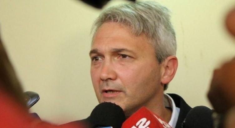 CARLONI: “EL REPARTO DE DINERO DE LA AFA NO ES INJUSTO, ES PERVERSO”