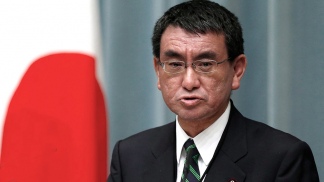 Japón: Un rebelde con buenos lazos con EEUU, nuevo ministro de Exteriores