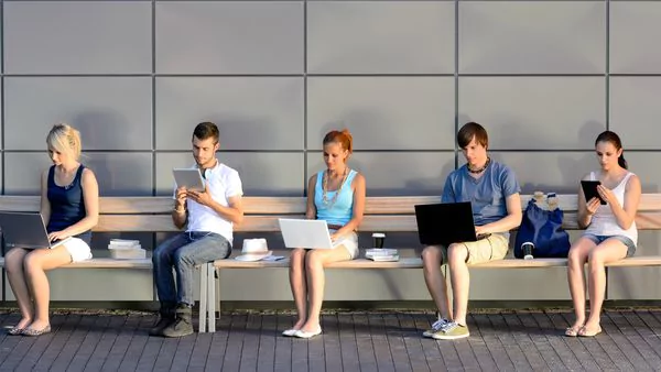 Malacostumbrados a la tecnología: ¿podemos volver a vivir desconectados?