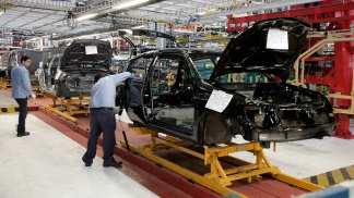 La producción industrial creció 4,5% interanual en julio
