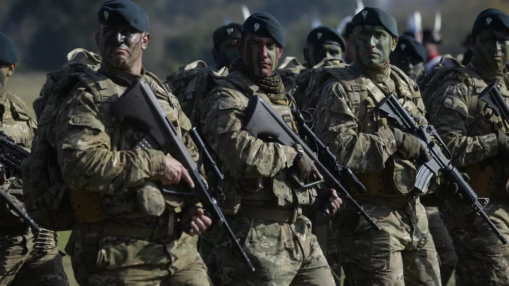 El Gobierno evalúa que las Fuerzas Armadas actúen contra el narcotráfico y el terrorismo