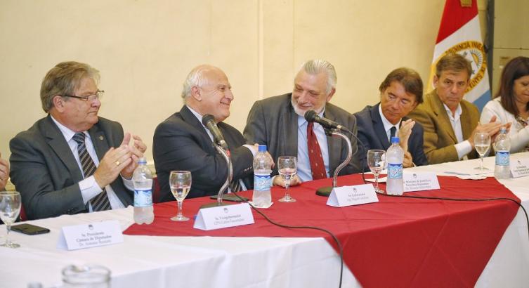 Lifschitz presentó la Comisión para la Reforma del Código Procesal Civil y Comercial 