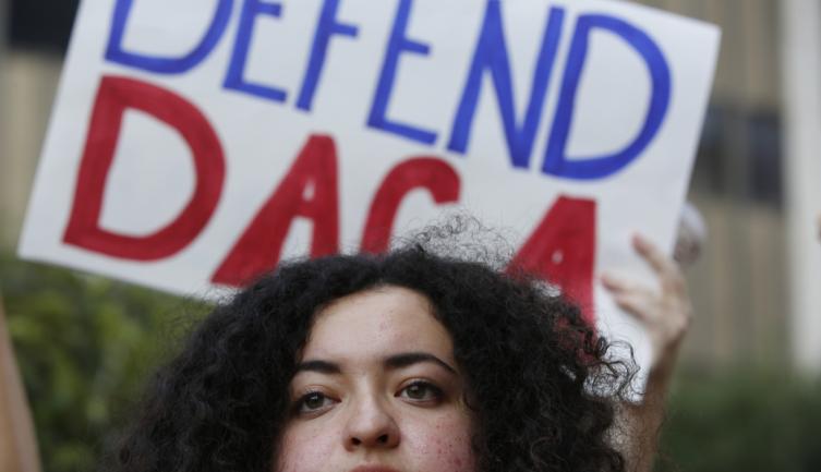Facebook, Apple, Google y Microsoft lamentan y critican el fin de DACA