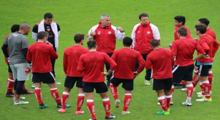 UNIÓN ENTRENA PENSANDO EN EL LOBO PLATENSE
