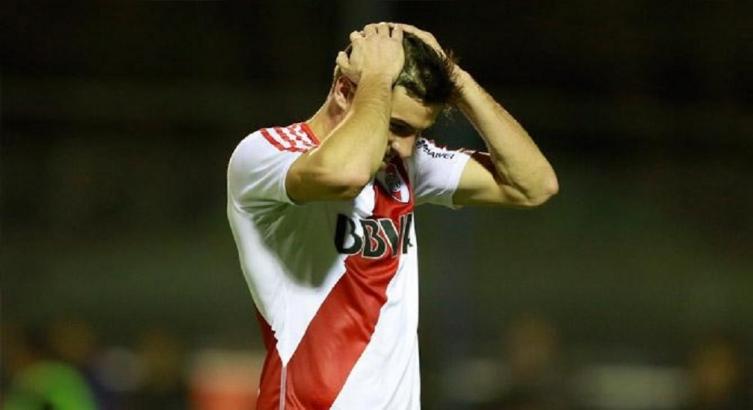 River explicó por qué no mandó el transfer de Alario