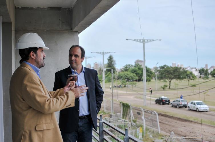 Licitan la pavimentación del entorno de las torres ProCreAr