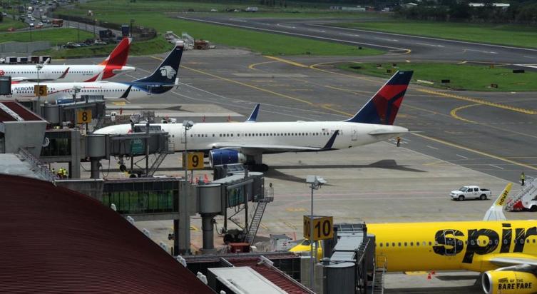 El Aeropuerto de Miami estará cerrado hasta que se evalúen daños