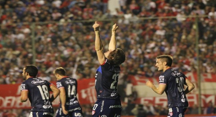 Unión se quedó con los tres puntos en casa, le ganó 1 a 0 al Lobo Platense