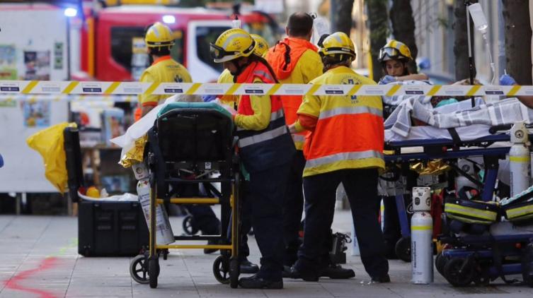 Explosión en una panadería de Barcelona: hay 19 personas heridas