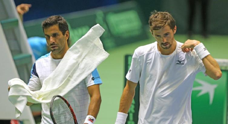 COPA DAVIS: ARGENTINA PERDIÓ EL DOBLES Y QUEDÓ AL BORDE DEL DESCENSO