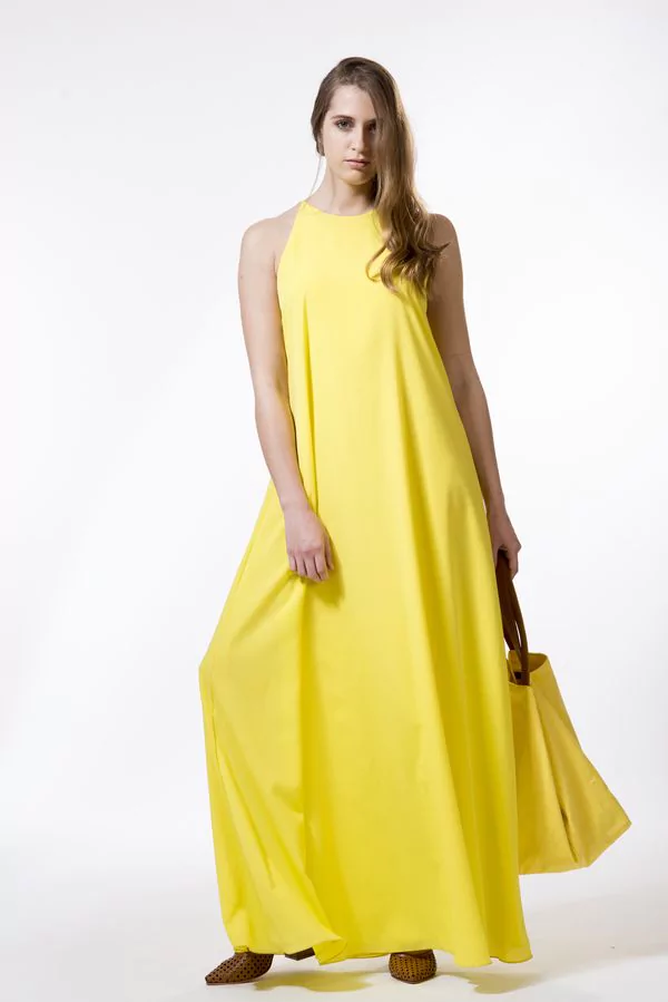 Blanco, amarillo y estampas marinas: los tres hitos infaltables de la primavera