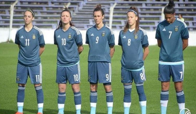 SELECCIÓN ARGENTINA DE FÚTBOL FEMENINO: DESNUDA UNA CUENTA PENDIENTE DE LA AFA