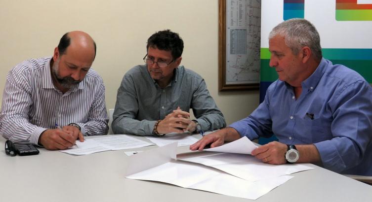 Firmó un convenio de cooperación técnica en materia íctica con Córdoba