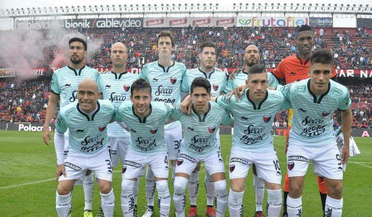 DOMÍNGUEZ PIERDE A UNA DE SUS PIEZAS IMPORTANTES POR MÁS DE UN MES
