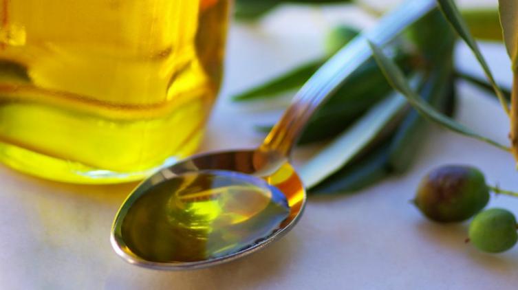 Prohíben la venta de un aceite de oliva
