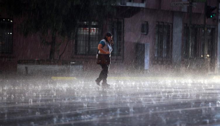 Dos alertas por lluvias y tormentas