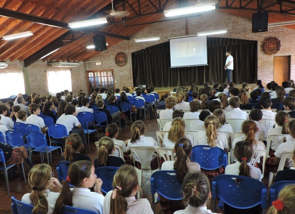 La ONG “Argentina Cibersegura” advierte sobre el ciberbullying