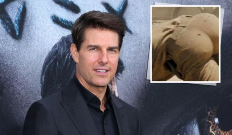 ¿TOM CRUISE SE RELLENÓ LA COLA?