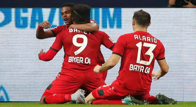 ALARIO VOLVIÓ A MARCAR EN EL BAYER LEVERKUSEN, PERO SE LO ANULARON