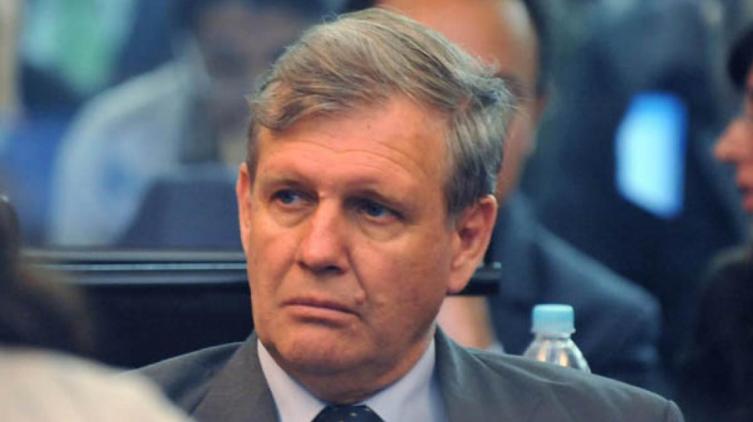 Astiz pidió investigar a los mapuches y no a Gendarmería