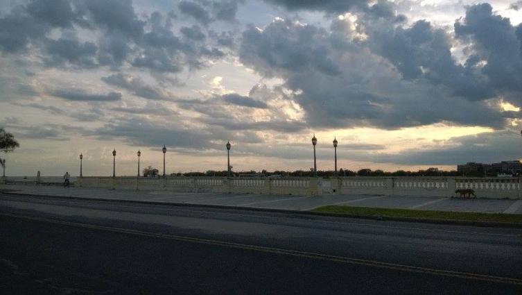 Jueves de nubes en la ciudad