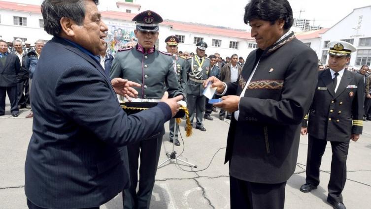 Evo Morales homenajeó a los soldados que mataron al Che Guevara