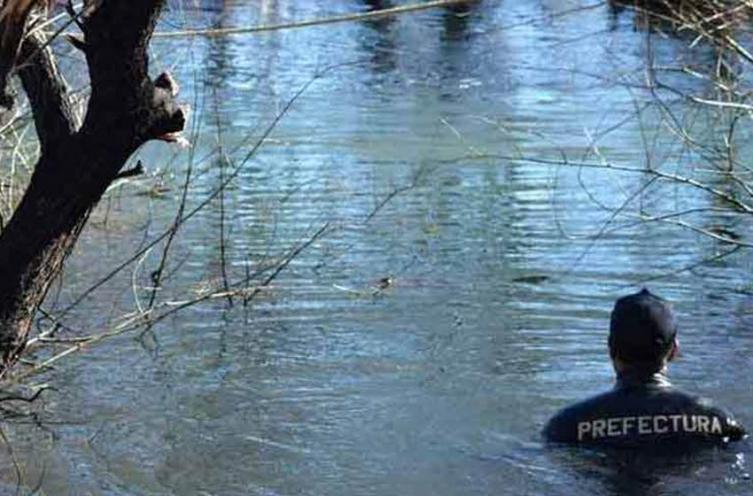 El cuerpo hallado en el río Chubut aún no fue identificado 