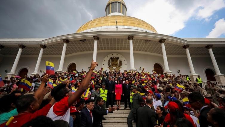 Venezuela: Gobernadores opositores no juran ante la Constituyente de Maduro