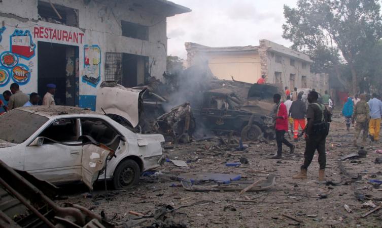 La toma del hotel en Mogadiscio terminó con 25 muertos