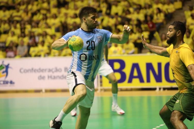 CUATRO NACIONES: LOS GLADIADORES, SUBCAMPEONES
